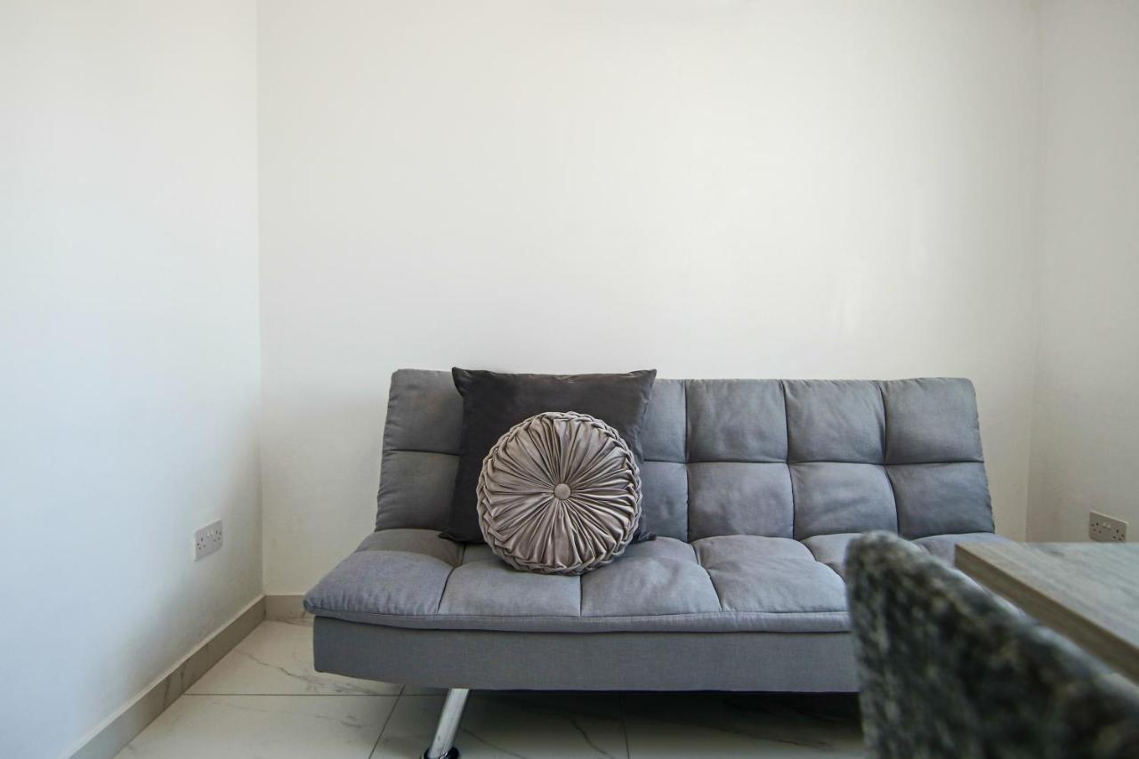Phaedrus Living: Seaside Luxury Flat Lighthouse 66 Leilighet Paphos Eksteriør bilde