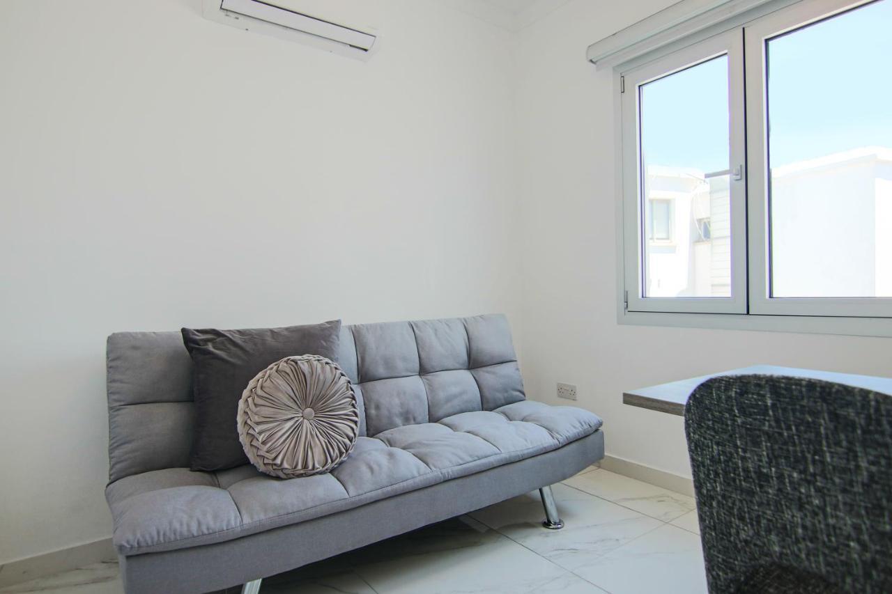 Phaedrus Living: Seaside Luxury Flat Lighthouse 66 Leilighet Paphos Eksteriør bilde